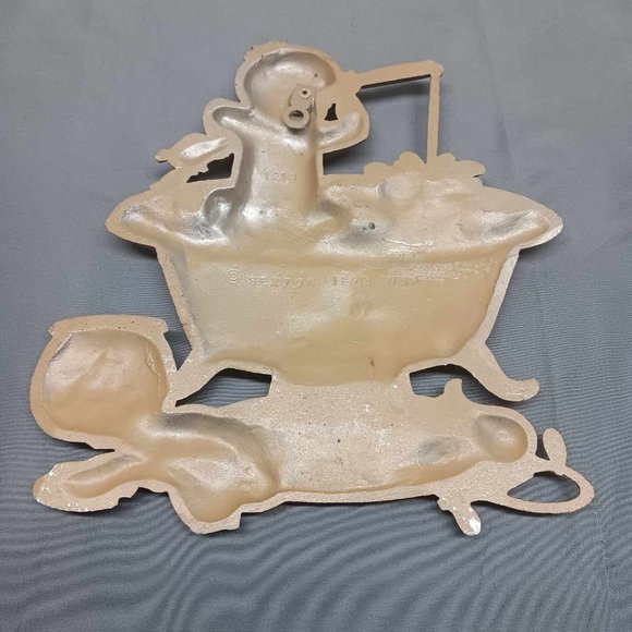 Vintage 1973 Sexton Metal Boy Fishing in Tub Wall Decor - Picture 9 of 9